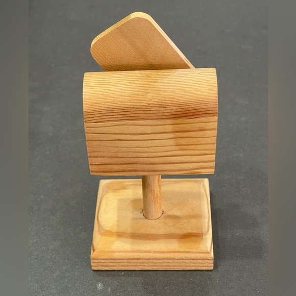 VINTAGE POSTAGE STAMP DISPENSER. Wooden. Mail Box shaped!! - Picture 5 of 9